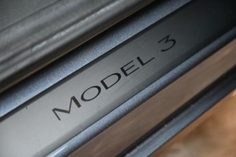 TESLA Model 3 Standard Range Plus Saloon 4dr Electric Auto RWD (241 bhp) +FREE