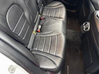 Mercedes-Benz C Class 2.1 C220d AMG Line (Premium) 7G-Tronic+ Euro 6 (s/s) 4dr