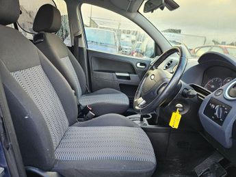 Ford Fusion 1.6 Plus 5dr