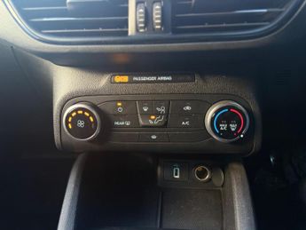 Ford Focus 1.0T EcoBoost ST-Line Auto Euro 6 (s/s) 5dr