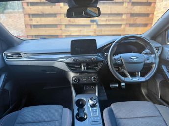 Ford Focus 1.0T EcoBoost ST-Line Auto Euro 6 (s/s) 5dr