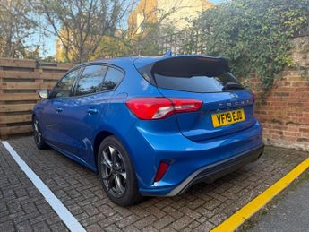 Ford Focus 1.0T EcoBoost ST-Line Auto Euro 6 (s/s) 5dr