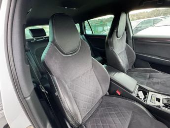 Skoda Superb 2.0 TDI SportLine DSG Euro 6 (s/s) 5dr