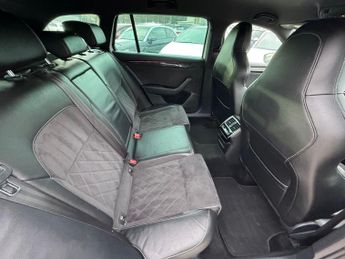 Skoda Superb 2.0 TDI SportLine DSG Euro 6 (s/s) 5dr