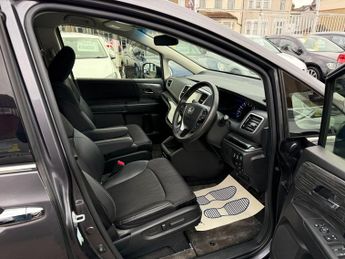 Honda Odyssey 2.0 Hybrid 8 Seats Auto 5 Door