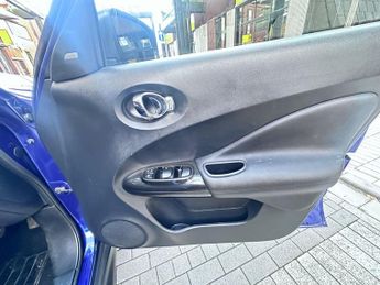 Nissan Juke 1.6 Tekna XTRON Euro 6 5dr