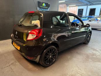 Renault Clio 1.2 Dynamique TomTom Euro 5 3dr