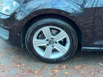 Volkswagen Golf 1.6 TDI BlueMotion Tech SE DSG Euro 5 (s/s) 5dr