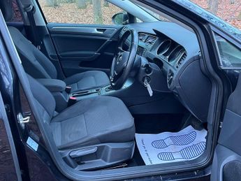 Volkswagen Golf 1.6 TDI BlueMotion Tech SE DSG Euro 5 (s/s) 5dr