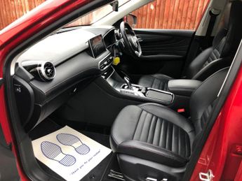MG MG HS 1.5 T-GDI Exclusive DCT Euro 6 (s/s) 5dr