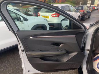 Renault Megane E-Tech comfort range 60kWh iconic Auto 5dr