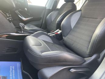 Peugeot 2008 1.2 PureTech Allure SUV 5dr Petrol EAT Euro 6 (s/s) (110 ps)