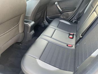 Peugeot 2008 1.2 PureTech Allure SUV 5dr Petrol EAT Euro 6 (s/s) (110 ps)