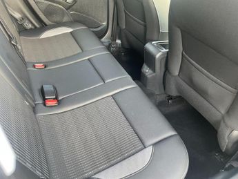 Peugeot 2008 1.2 PureTech Allure SUV 5dr Petrol EAT Euro 6 (s/s) (110 ps)