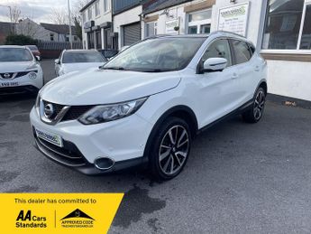 Nissan Qashqai 1.6 dCi Tekna SUV 5dr Diesel Manual 2WD Euro 6 (s/s) (130 ps)