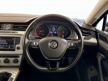 Volkswagen Passat 1.6 TDI BlueMotion Tech SE Business Saloon 4dr Diesel Manual Eur