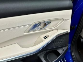 BMW 3 Series 2.0 320i M Sport Auto Euro 6 (s/s) 4dr