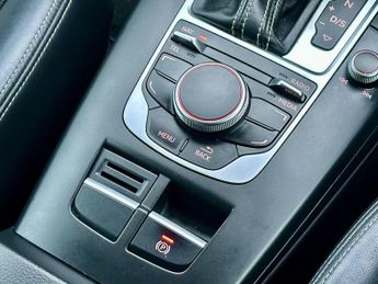 Audi A3 2.0 TDI S line Sportback S Tronic Euro 6 (s/s) 5dr (Nav)
