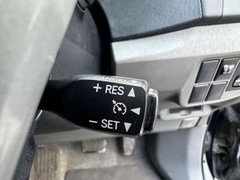 Toyota Prius 1.8 VVT-h T4 CVT Euro 5 (s/s) 5dr