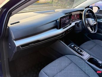 Volkswagen Golf 1.5 eTSI MHEV Life DSG Euro 6 (s/s) 5dr