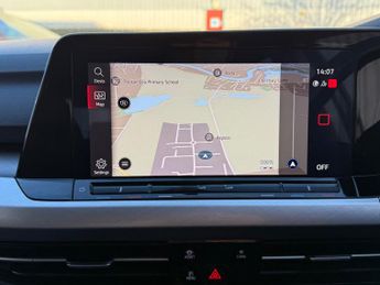 Volkswagen Golf 1.5 eTSI MHEV Life DSG Euro 6 (s/s) 5dr