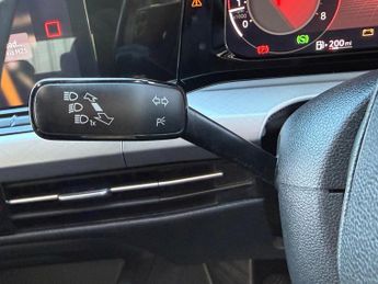 Volkswagen Golf 1.5 eTSI MHEV Life DSG Euro 6 (s/s) 5dr