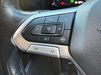 Volkswagen Golf 1.5 eTSI MHEV Life DSG Euro 6 (s/s) 5dr