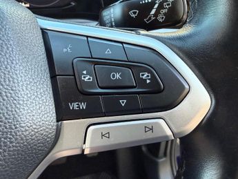 Volkswagen Golf 1.5 eTSI MHEV Life DSG Euro 6 (s/s) 5dr