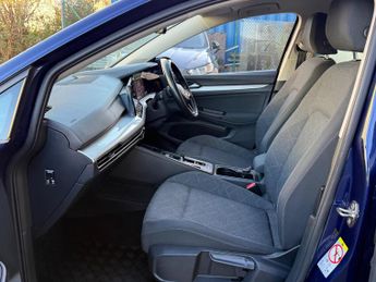 Volkswagen Golf 1.5 eTSI MHEV Life DSG Euro 6 (s/s) 5dr