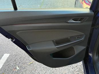 Volkswagen Golf 1.5 eTSI MHEV Life DSG Euro 6 (s/s) 5dr