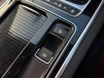 Jaguar XF 2.0d R-Sport Auto Euro 6 (s/s) 4dr