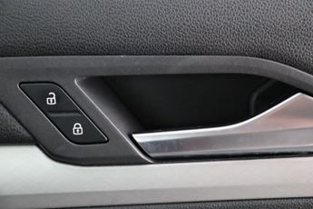 Volkswagen Golf 1.5 eTSI MHEV Life DSG Euro 6 (s/s) 5dr