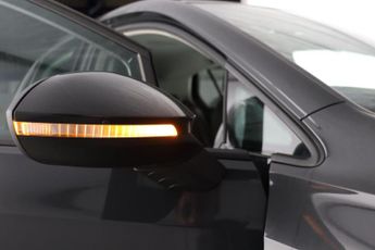 Volkswagen Golf 1.5 eTSI MHEV Life DSG Euro 6 (s/s) 5dr