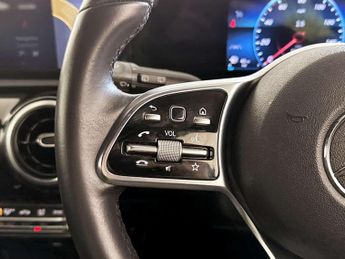 Mercedes-Benz A Class 1.3 A180 Sport (Executive) Hatchback 5dr Petrol Manual Euro 6 (s