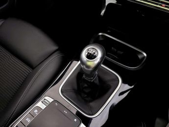 Mercedes-Benz A Class 1.3 A180 Sport (Executive) Hatchback 5dr Petrol Manual Euro 6 (s