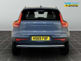 Volvo XC40 1.5 T3 Momentum SUV 5dr Petrol Manual Euro 6 (s/s) (163 ps)