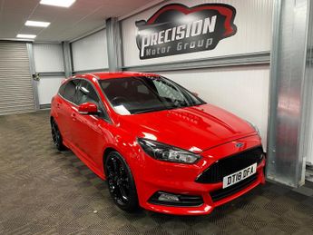 Ford Focus 2.0T EcoBoost ST-3 Euro 6 (s/s) 5dr