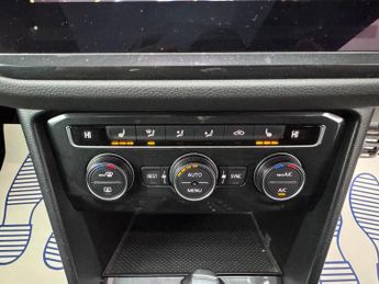 Volkswagen Tiguan 2.0 BiTDI R-Line DSG 4Motion Euro 6 (s/s) 5dr