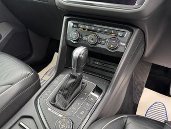 Volkswagen Tiguan 2.0 BiTDI R-Line DSG 4Motion Euro 6 (s/s) 5dr