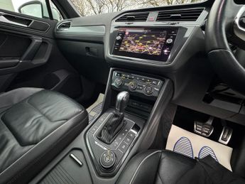 Volkswagen Tiguan 2.0 BiTDI R-Line DSG 4Motion Euro 6 (s/s) 5dr