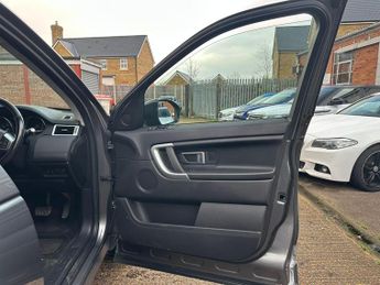 Land Rover Discovery Sport 2.0 TD4 SE Auto 4WD Euro 6 (s/s) 5dr