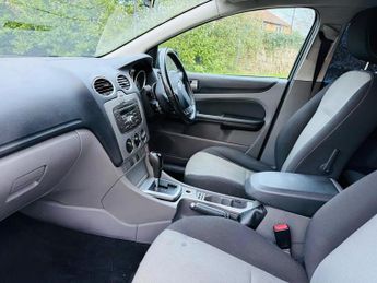 Ford Focus 1.6 Zetec 5dr