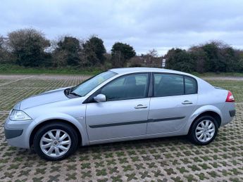 Renault Megane 1.6 VVT Dynamique Saloon 4dr Petrol Proactive (184 g/km, 111 bhp