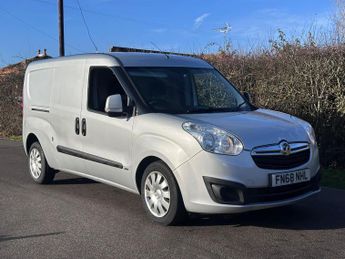 Vauxhall Combo 1.6 Turbo D 2300 Sportive L2 H1 Euro 6 (s/s) 4dr