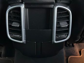 Porsche Cayenne 4.2 TD V8 S TiptronicS 4WD Euro 5 (s/s) 5dr