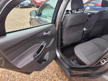 Ford Focus 1.5T EcoBoost Titanium Auto Euro 6 (s/s) 5dr