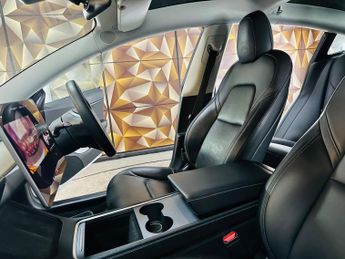 Tesla Model 3 (Dual Motor) Long Range Auto 4WDE 4dr