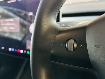 Tesla Model 3 (Dual Motor) Long Range Auto 4WDE 4dr