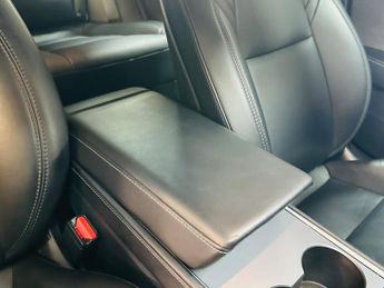 Tesla Model 3 (Dual Motor) Long Range Auto 4WDE 4dr