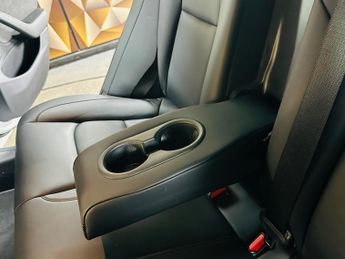 Tesla Model 3 (Dual Motor) Long Range Auto 4WDE 4dr